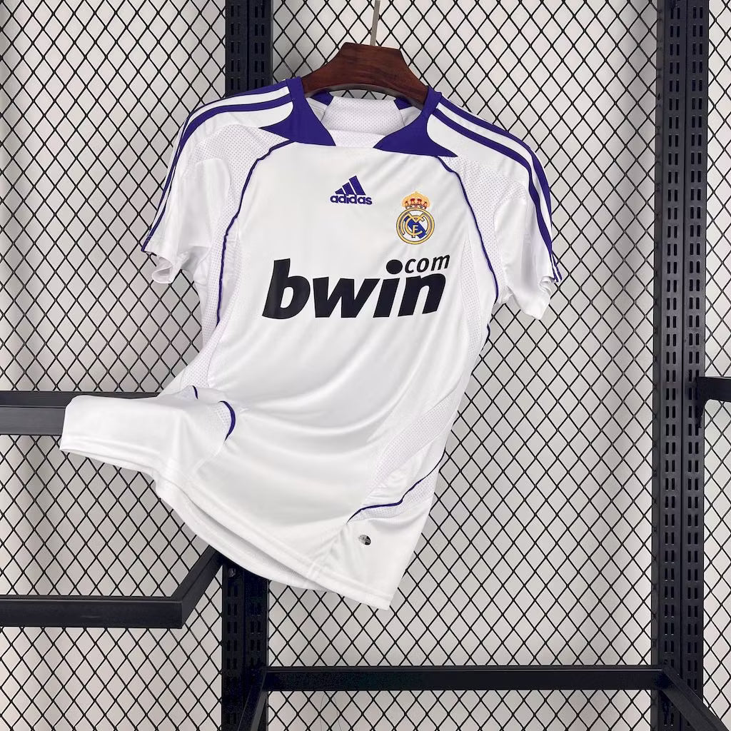 Camiseta de local del Real Madrid 2007