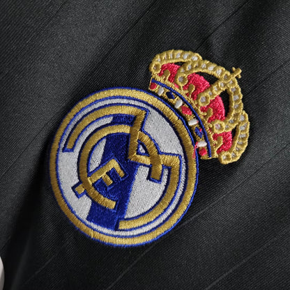 Camiseta visitante del Real Madrid 2006