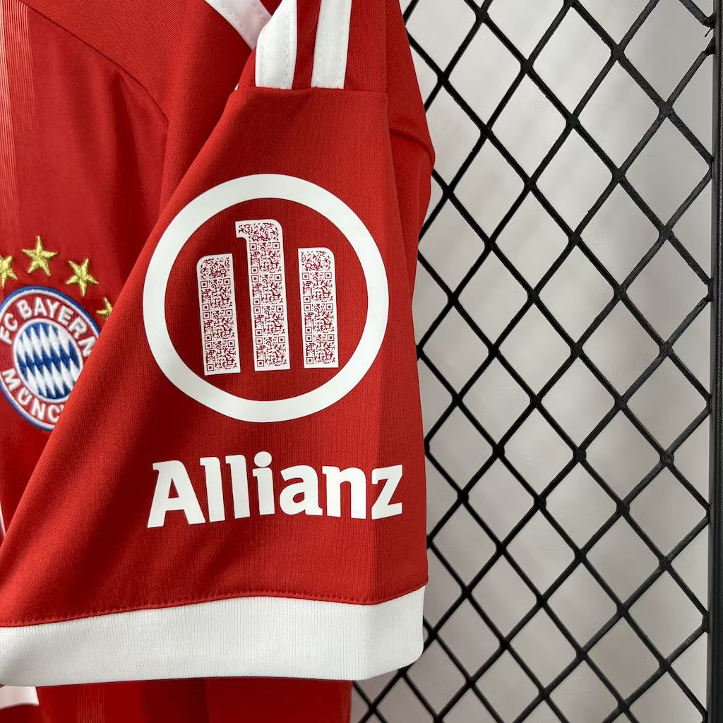 Camiseta local del Bayern de Múnich 2025