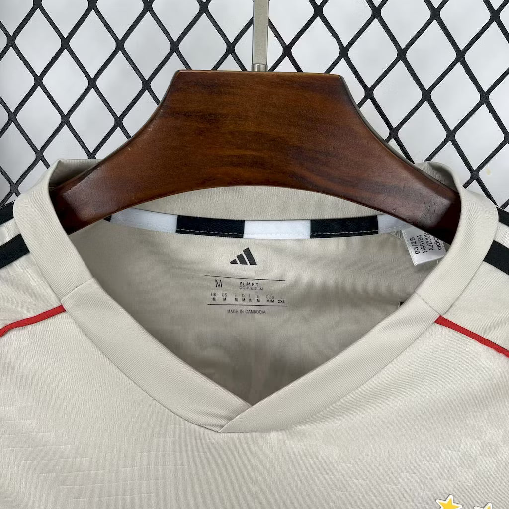 Camiseta visitante del Benfica 2025