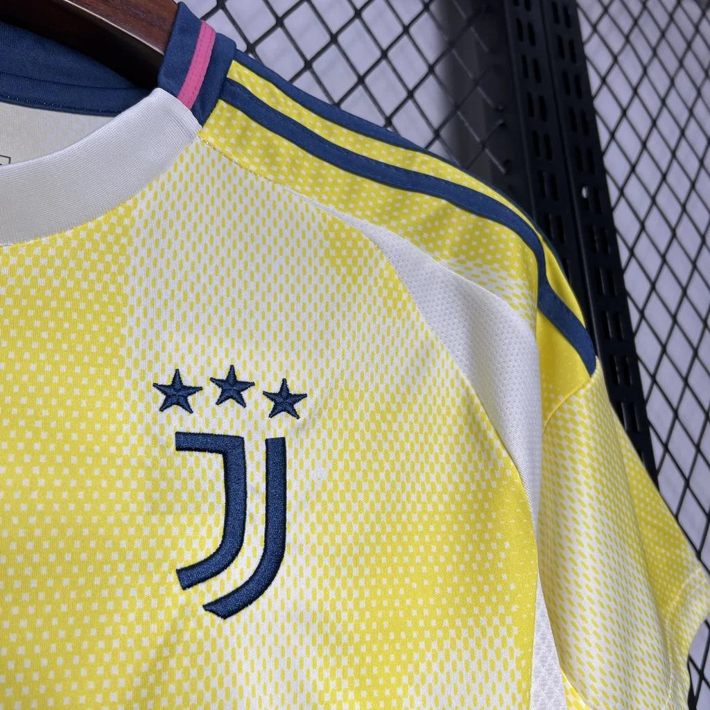 Juventus 24/25 Away Shirt - FOOTLV