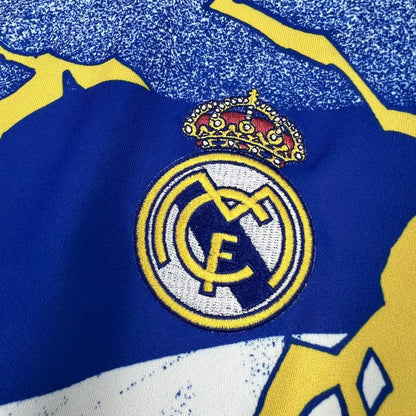 Real Madrid 2025 warming-upshirt