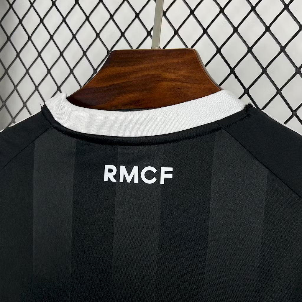 Camisola de guarda-redes do Real Madrid 2025