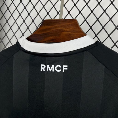Camisola de guarda-redes do Real Madrid 2025