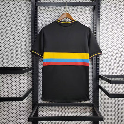 Camiseta negra del centenario de Colombia 2024