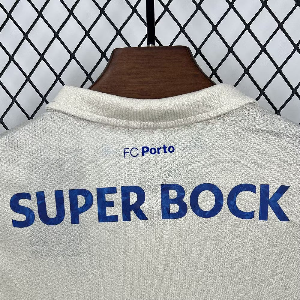 Troisième maillot extérieur du FC Porto 2025