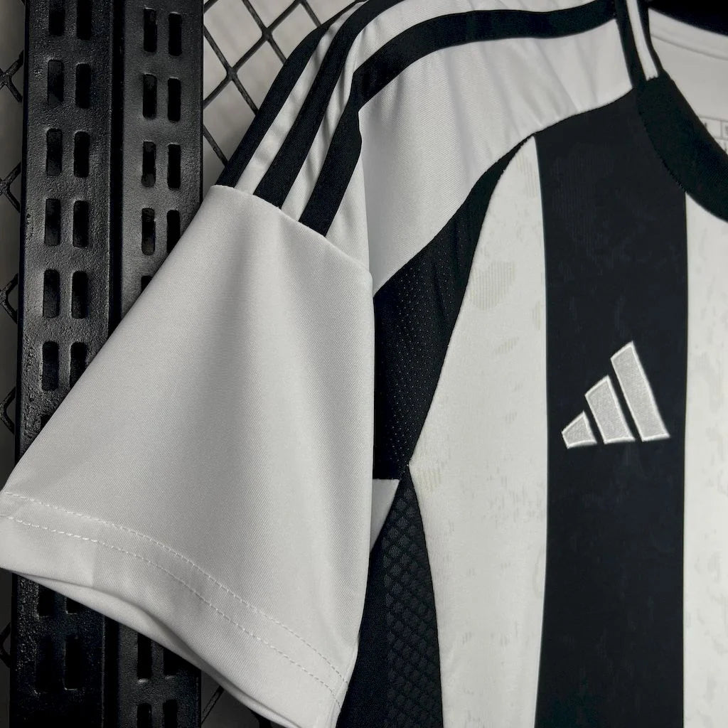 Juventus 24/25 Home Shirt - FOOTLV