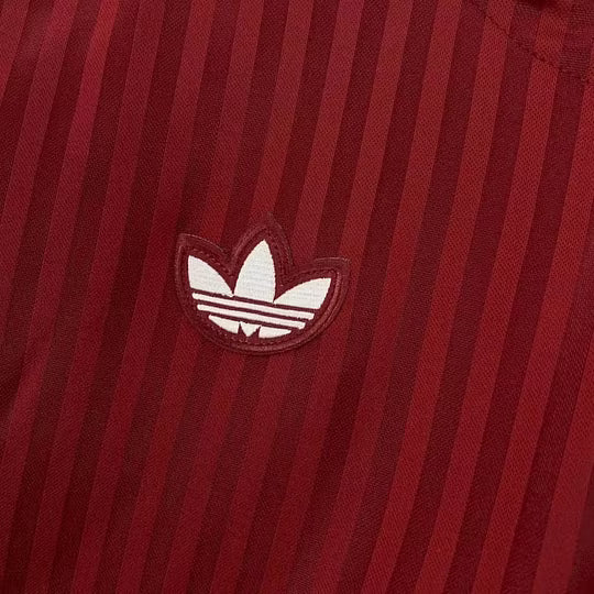 Bayern München 2025 rotes Spezialtrikot