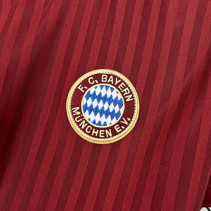 Bayern München 2025 rotes Spezialtrikot