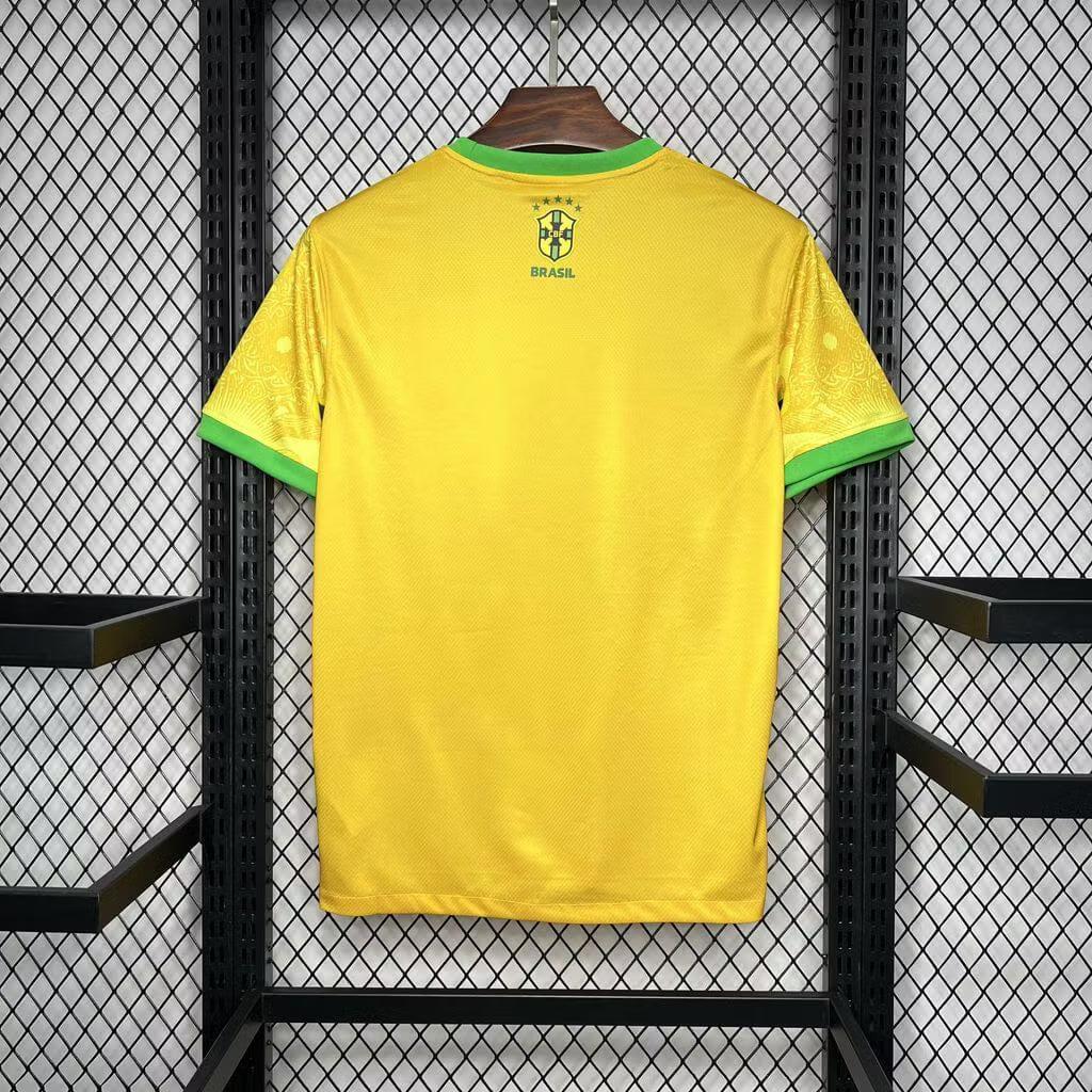 Maillot jaune du Brésil 2025, édition spéciale de Jesus