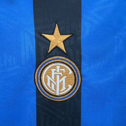 Camiseta de local del Inter de Milán de 1993