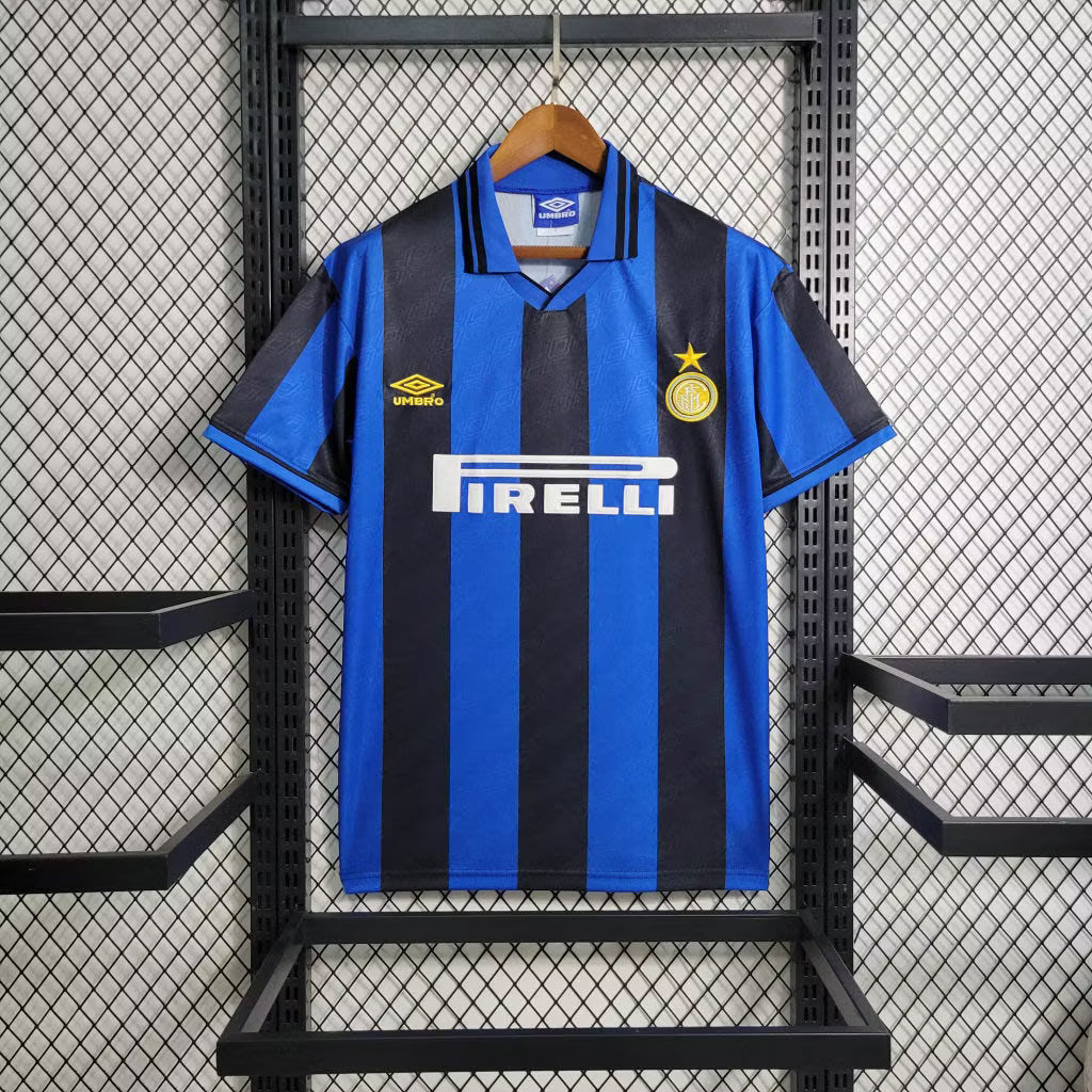 Domowa koszulka Interu Mediolan 1995
