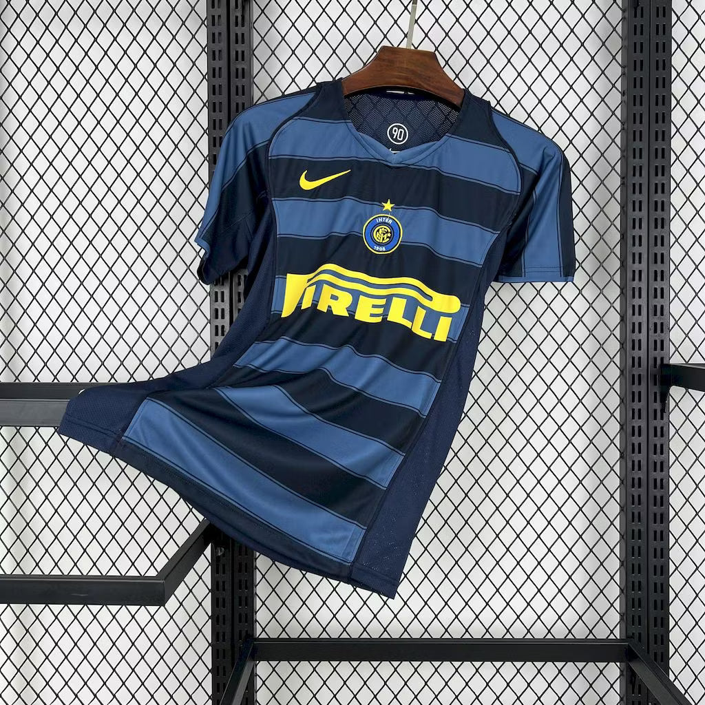 Tercera camiseta visitante del Inter de Milán 2004