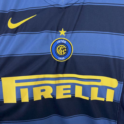 Tercera camiseta visitante del Inter de Milán 2004