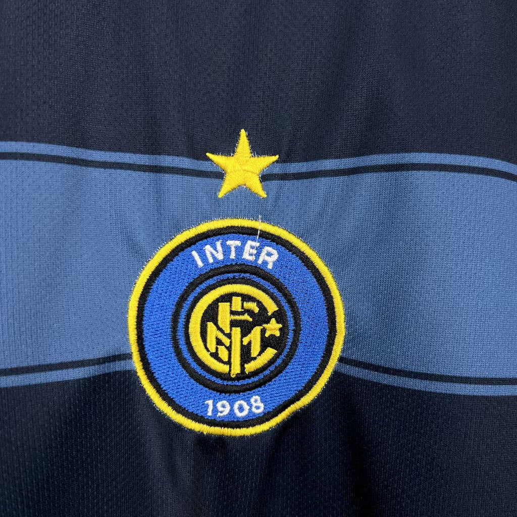 Tercera camiseta visitante del Inter de Milán 2004