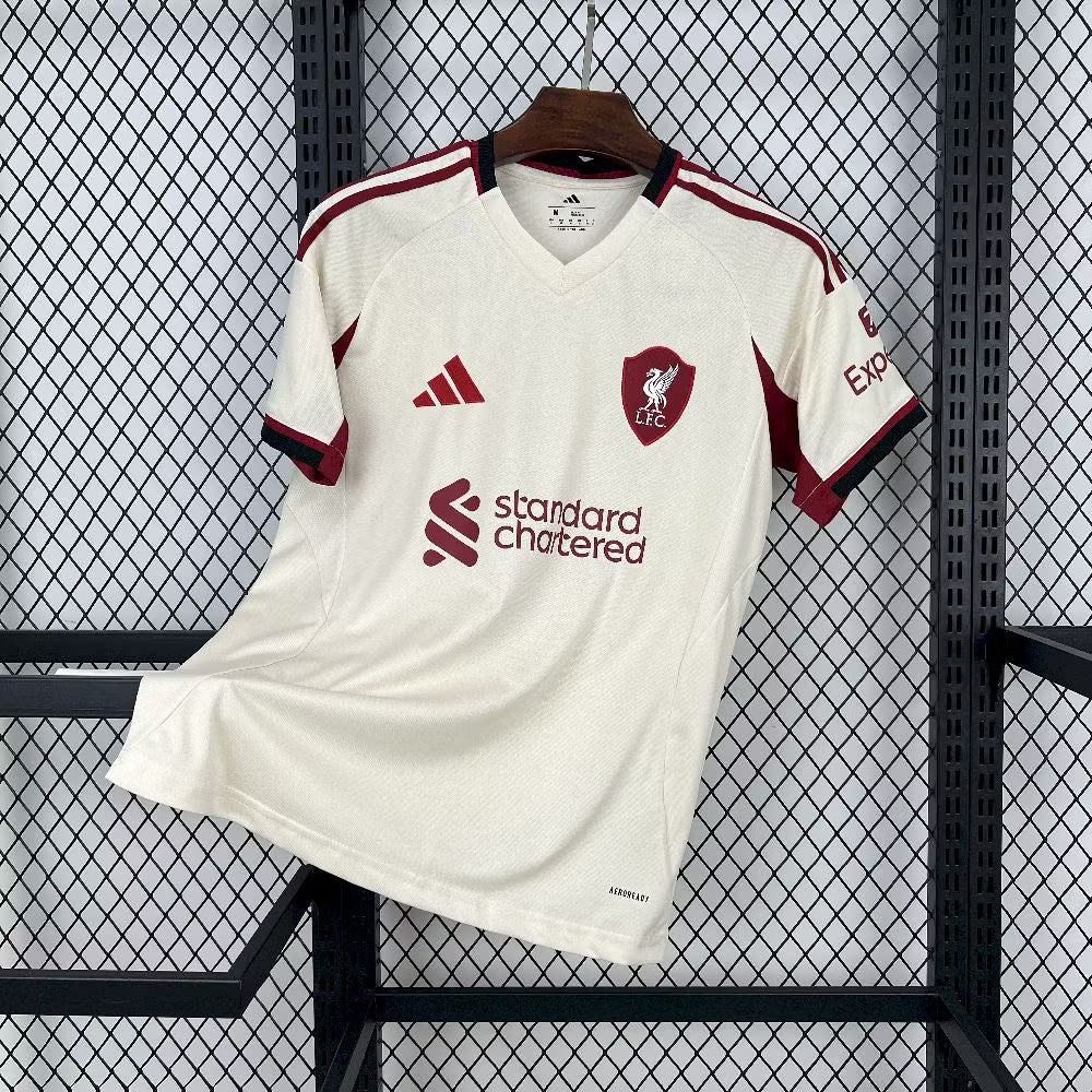 Wyjazdowa koszulka Liverpoolu 2025