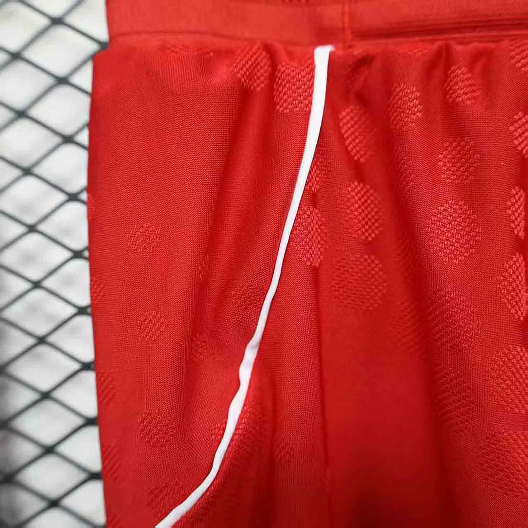 Short domicile de Liverpool 2025