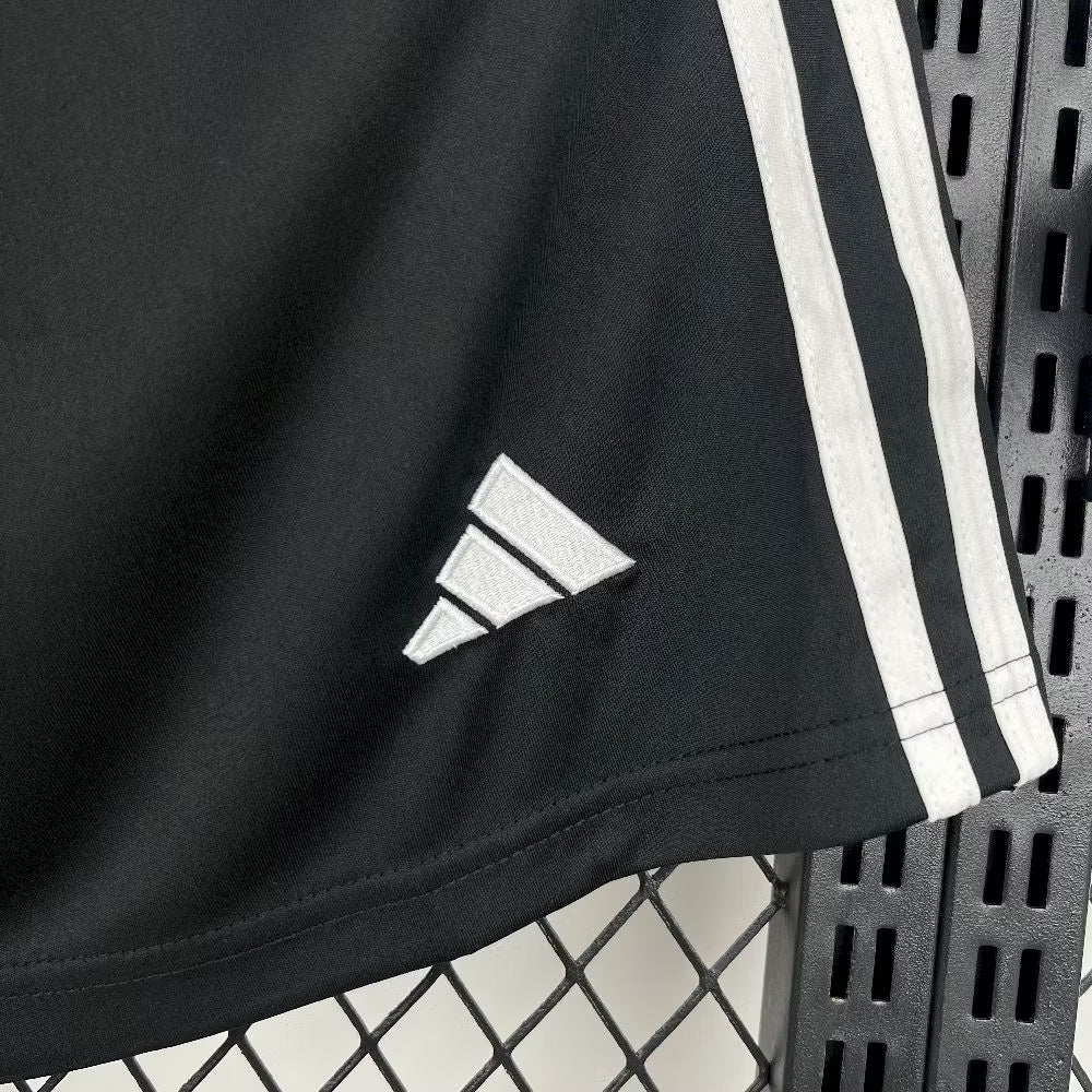 Manchester United Heimshorts 2025