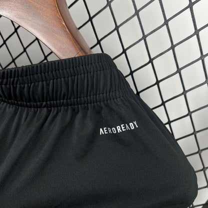 Manchester United Heimshorts 2025