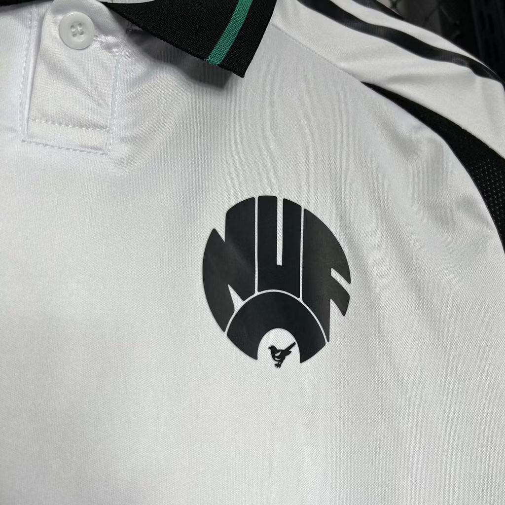 Troisième maillot extérieur de Newcastle 2024