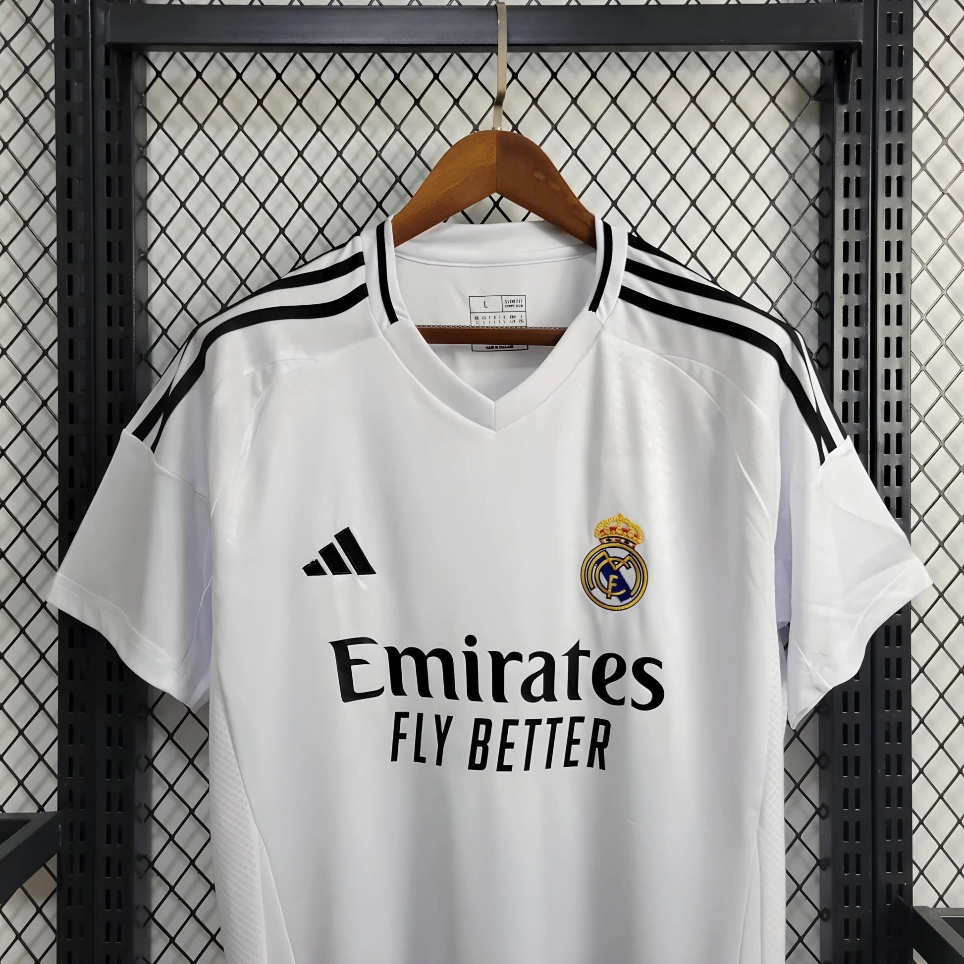 Real Madrid 24/25 Home Shirt - FOOTLV