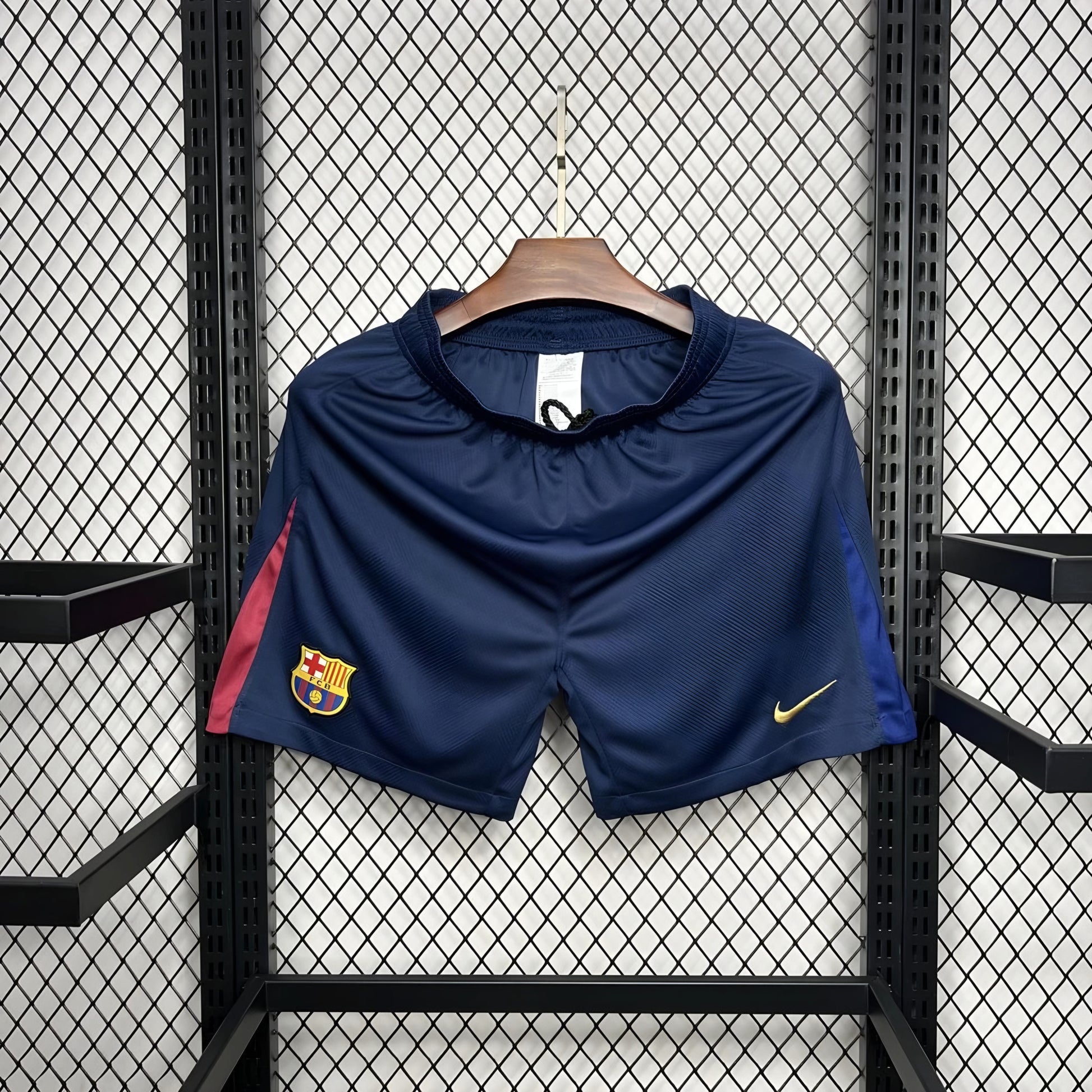 Barcelona 24/25 Home Shorts - FOOTLV