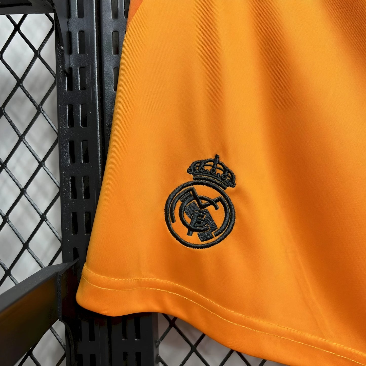 Real Madrid 24/25 Away Shorts - FOOTLV