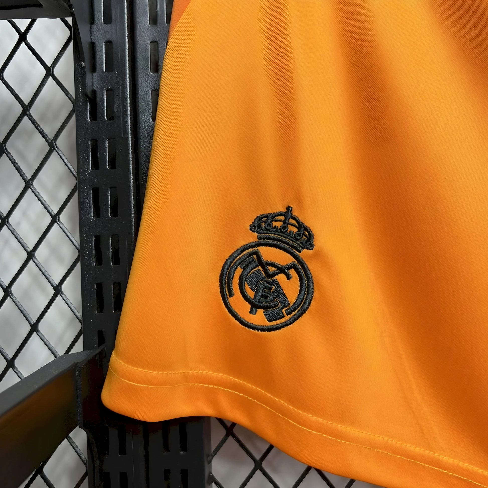 Real Madrid 24/25 Away Shorts - FOOTLV