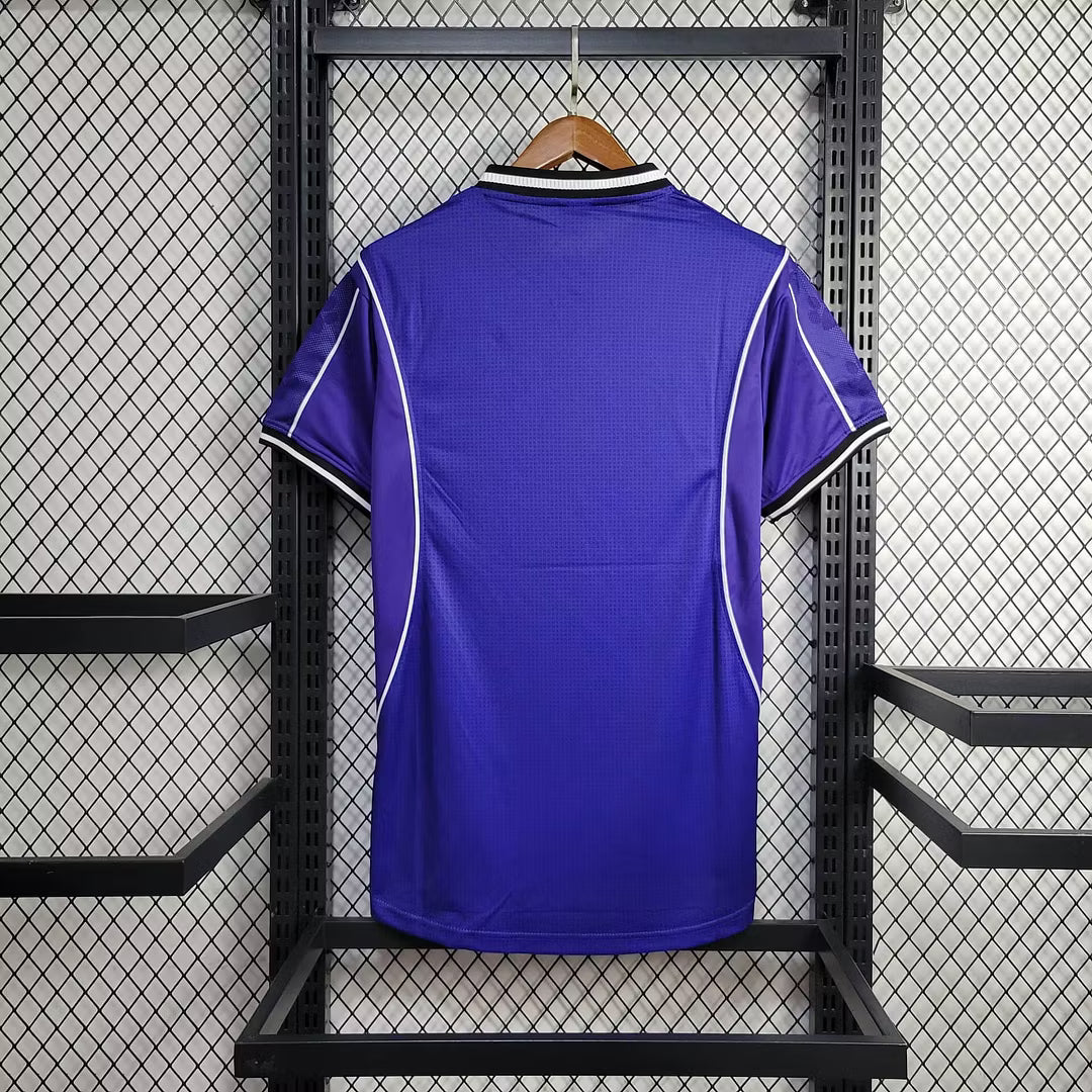 Camisola alternativa do Real Madrid 1997