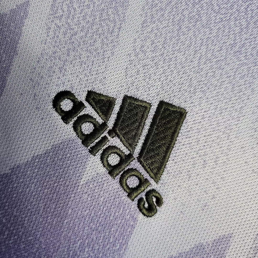 Maillot extérieur du Real Madrid 2022