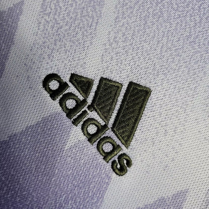Maillot extérieur du Real Madrid 2022