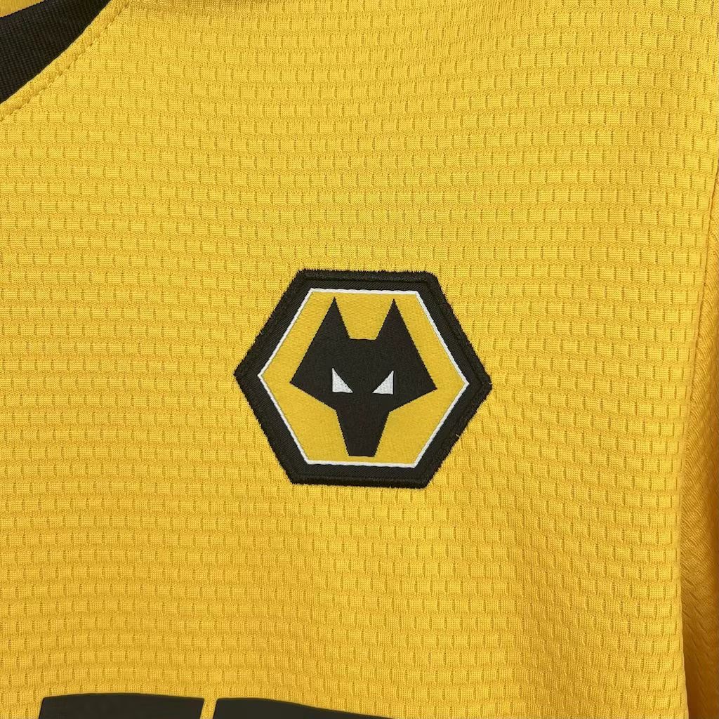Wolverhampton-Heimtrikot 2025