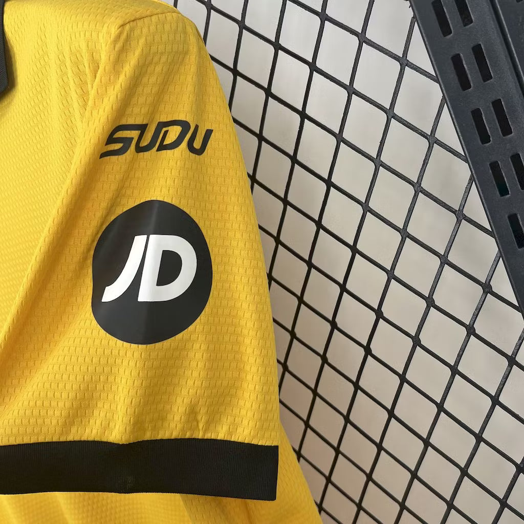 Wolverhampton-Heimtrikot 2025