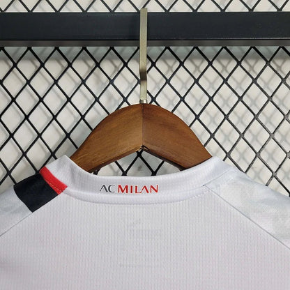 Camiseta de visitante del AC Milan 2023