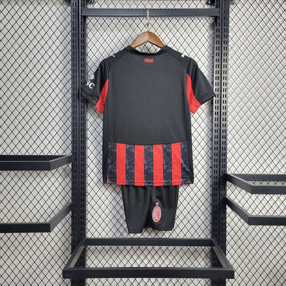 Maillot domicile 2025 de l’AC Milan