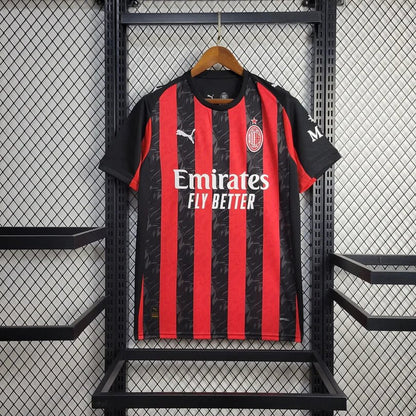 Camisola principal do AC Milan 2025