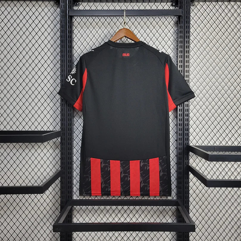 Camisola principal do AC Milan 2025