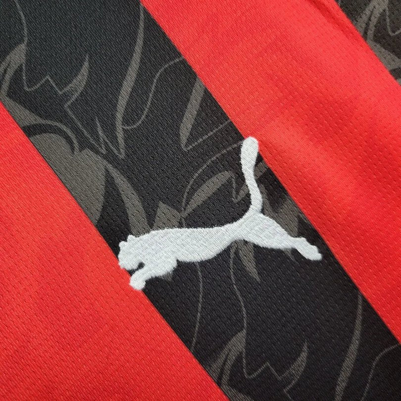 Camisola principal do AC Milan 2025