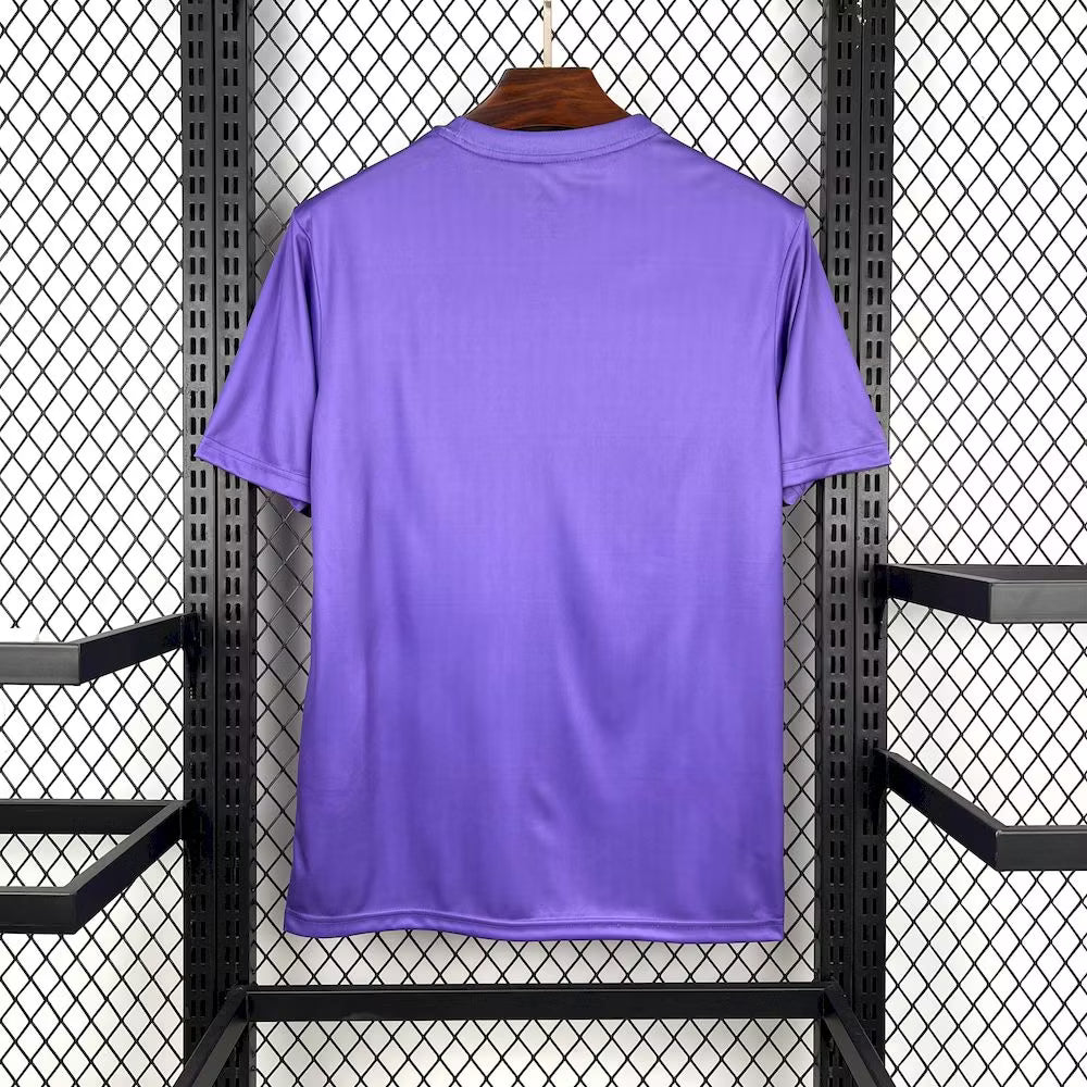 Real Madrid 2025 warming-upshirt