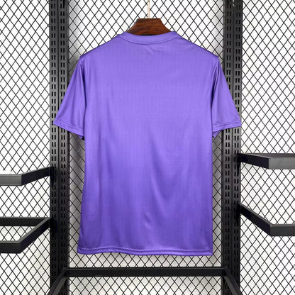 Real Madrid 2025 warming-upshirt