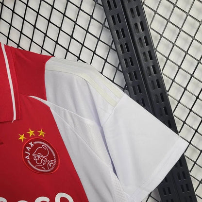 Domowa koszulka Ajaxu 2024