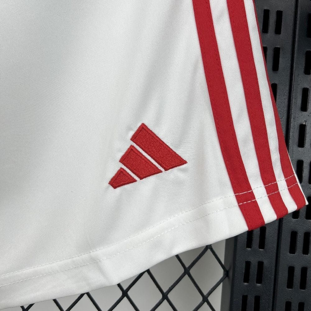 Pantalones cortos de local del Ajax 2025