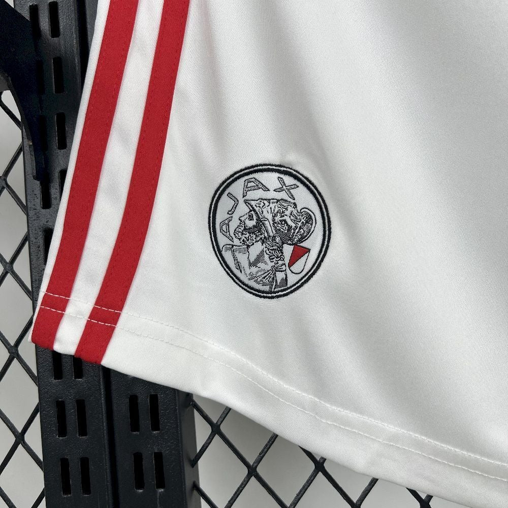 Pantalones cortos de local del Ajax 2025