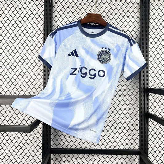 Ajax 2026 drittes Auswärtstrikot