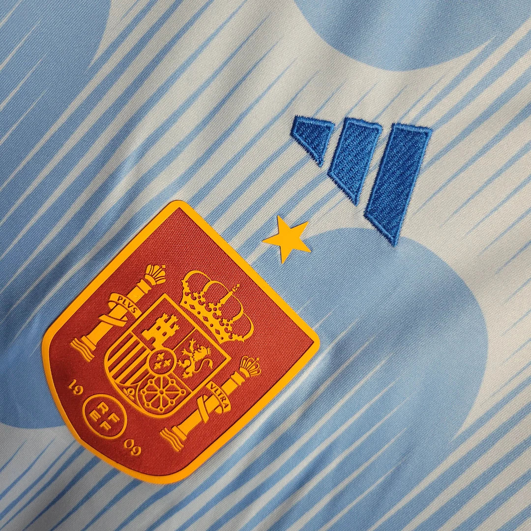 Spain 22/23 Retro Away Shirt