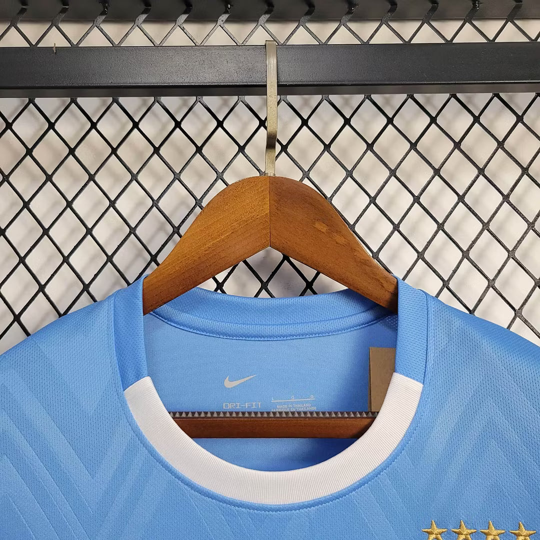 Maillot domicile de l’Uruguay 2025
