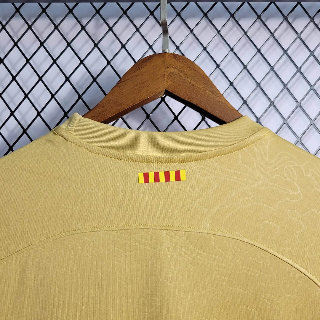 Maglia Home del Barcellona 2022 di Rosalía