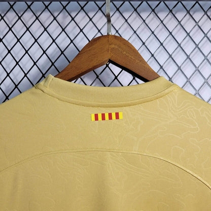 Maglia Home del Barcellona 2022 di Rosalía