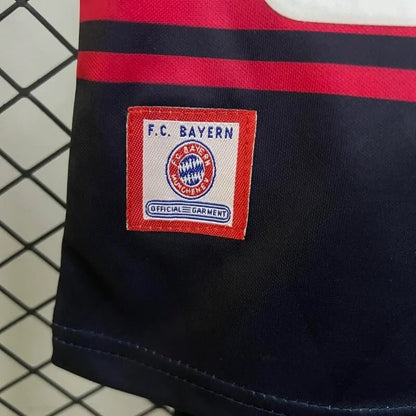 Camisola principal do Bayern 1997