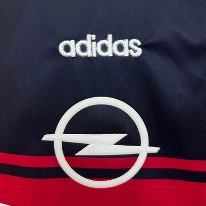 Camisola principal do Bayern 1997